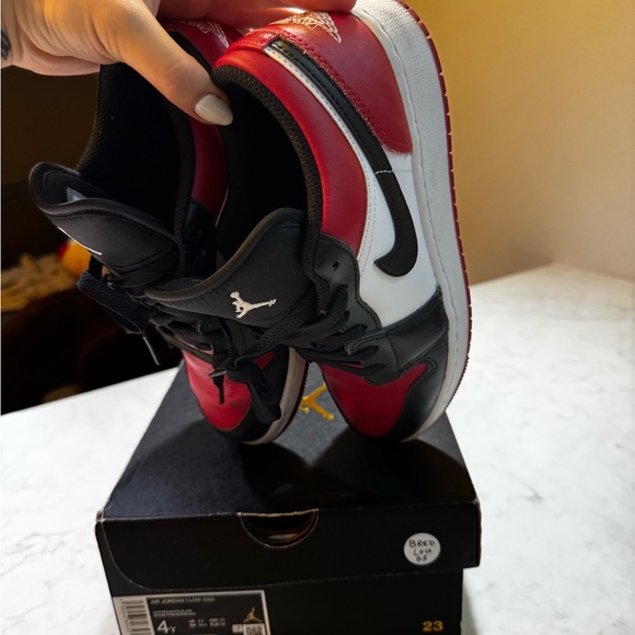 Jordan 1 bred low 4Y - Picture 6 of 6